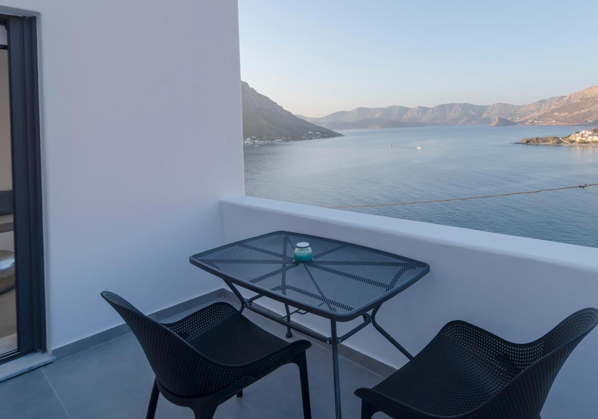 Shape-meander Apartment